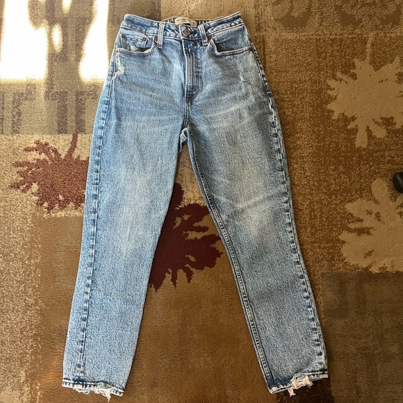 Abercrombie & Fitch The Mom High Rise curve love Jean size 25/0 regular length - Picture 4 of 8